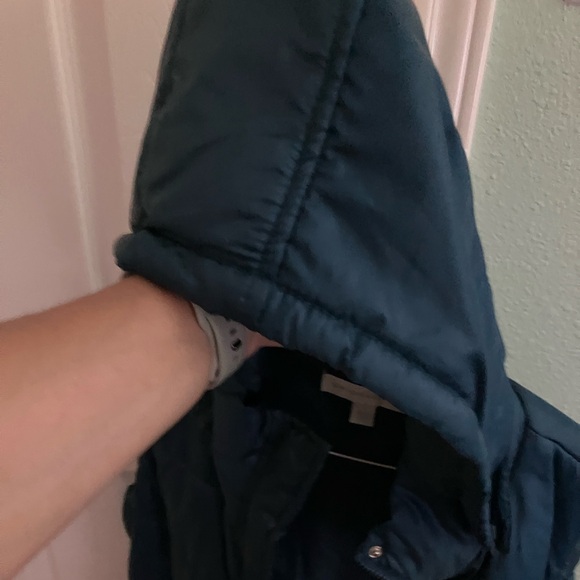 Vest with hood. - Picture 2 of 2